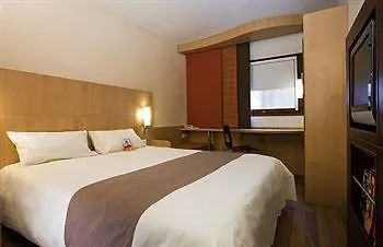 Ibis Christchurch 3*,