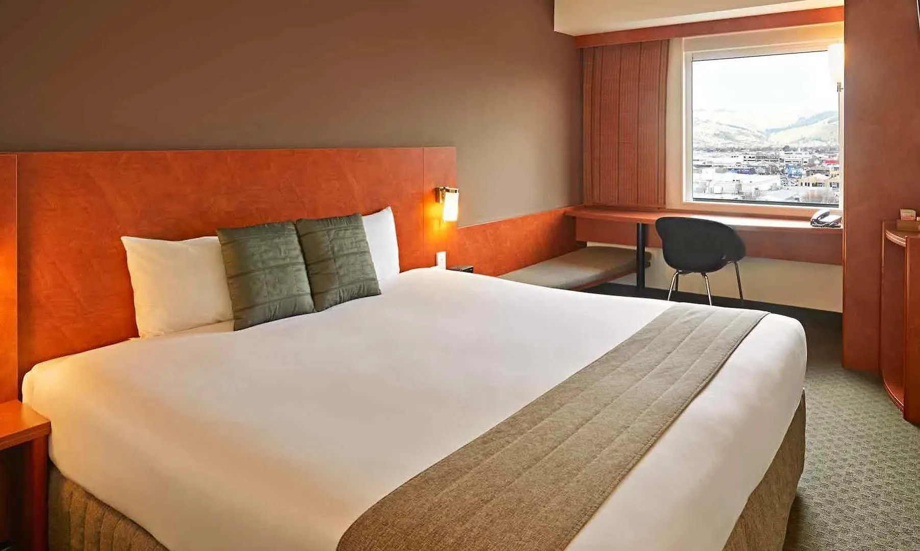 Ibis Christchurch Hotel